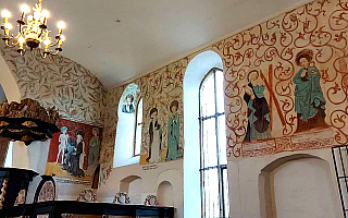 Ma ponad 600 lat i jest jednym z ciekawszych zabytków w regionie. Konserwatorzy ratują polichromie w kościele w Mariance
